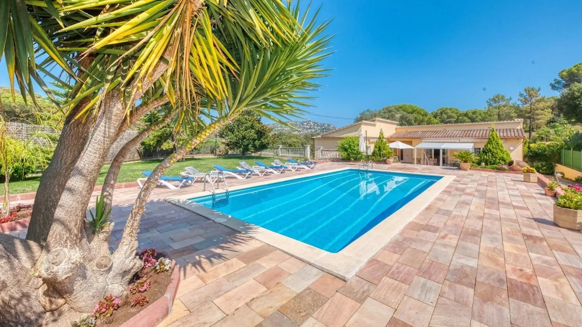 Costacabana - Villa Miro Lloret de Mar Spain